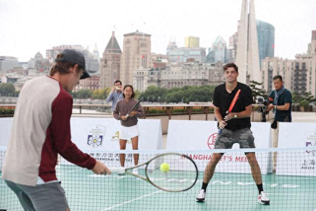 场上全力以 场上全力以