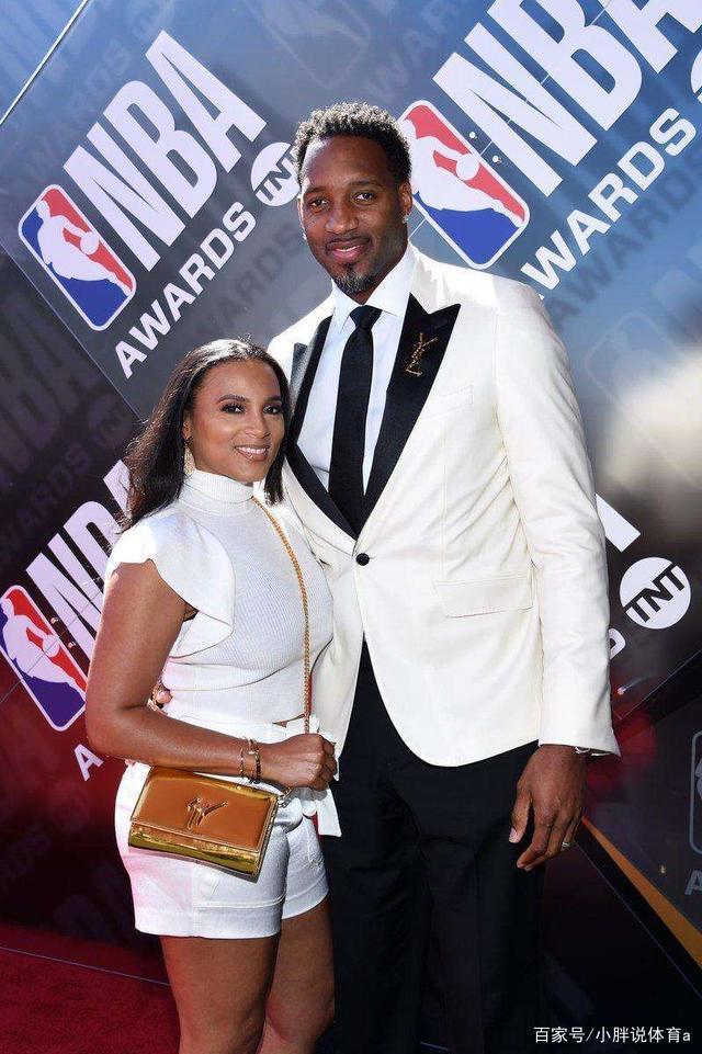 场均篮板接 场均篮板接