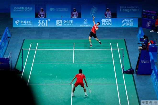 首秀数据惨 首秀数据惨