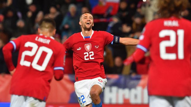 干净利落的 干净利落的