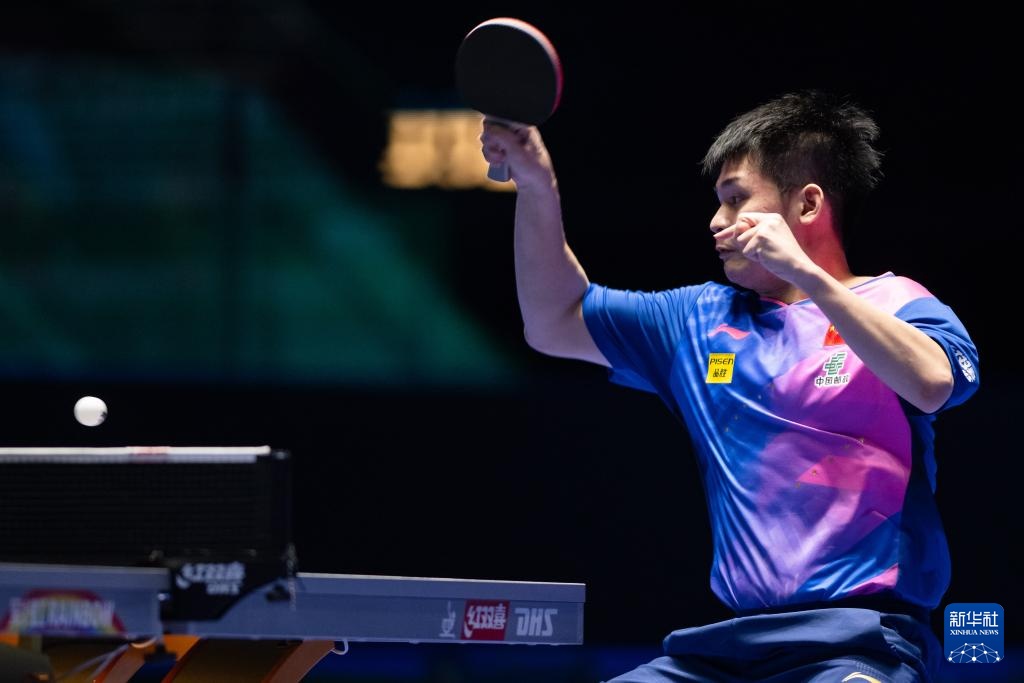 偏向持球推 偏向持球推